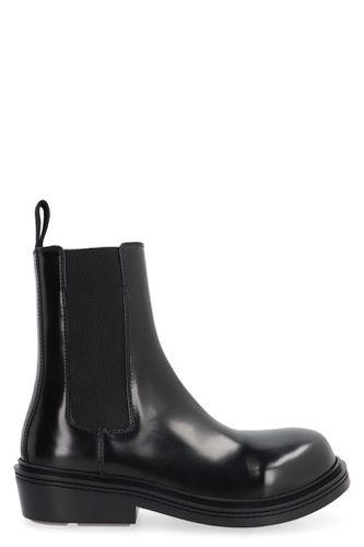 Fireman Leather Chelsea Boots - Bottega Veneta - Modalova