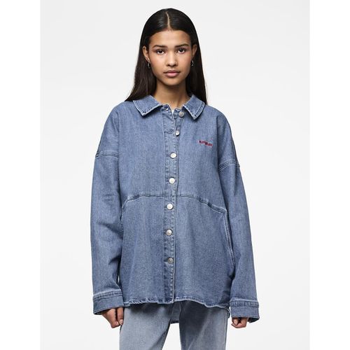 Giacca in denim media lunghezza - PIECES - Modalova