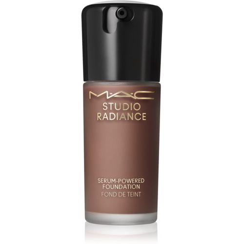 Studio Radiance Serum-Powered Foundation Hydratisierendes Make Up Farbton NW65 30 ml - MAC Cosmetics - Modalova