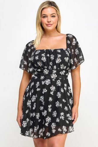 Plus Size Floral Chiffon Dress - KandyKouture - Modalova