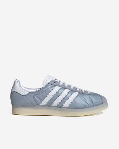 Adidas x Footpatrol Gazelle 43 1/3 - LGTGRE/FTWWHT/EASYEL - Adidas Ori - Modalova