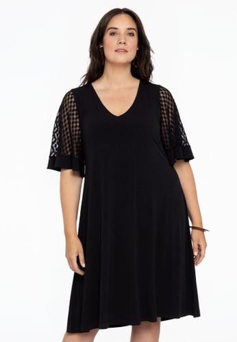 Kleid mit V-Ausschnitt LACE - Yoek - Modalova