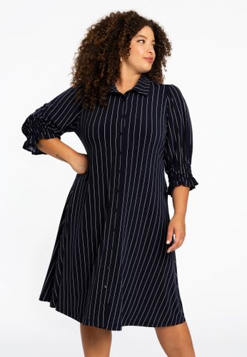Kleid mit Knöpfen DOLCE PINSTRIPE - Yoek - Modalova