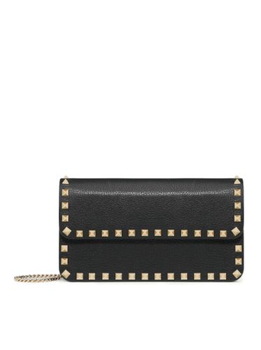 ROCKSTUD CHAIN ??POUCH IN GARNET CALFSKIN - Woman - Valentino Garavani - Modalova