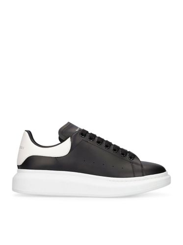 LACED LOWTOP SNEAKERS - Man - Mcqueen - Modalova