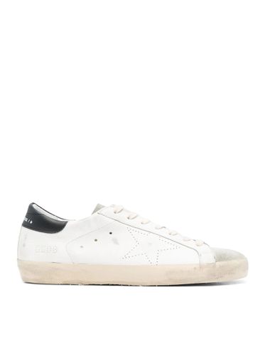 Superstar low-top sneakers - Man - Golden Goose Deluxe Brand - Modalova