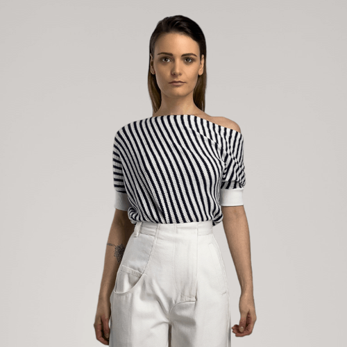 Off-The-Shoulder Striped Short Sleeve Light Knit | Dark Navy - ALLTRUEIST By Maryna - Modalova