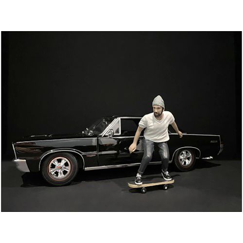 Figurine - Skateboarder II Poly Resin Material for 1/24 Models - American Diorama - Modalova