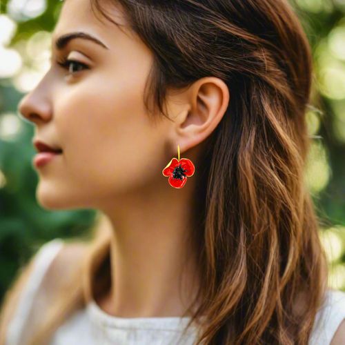 Gold Plated Red Poppy Drop Earrings - Georgia Charal - Modalova