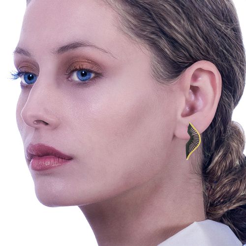 Black & Gold Plated Earrings Waves - Georgia Charal - Modalova