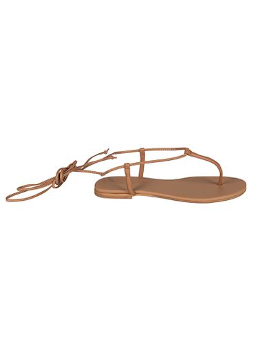 Leather Thong Sandals - Skills&genes - Modalova
