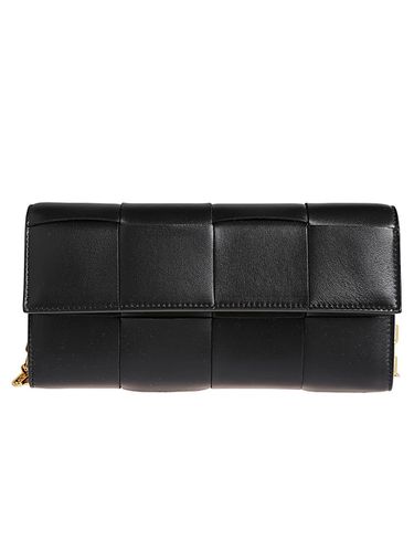 Leather Wallet On Chain - Bottega Veneta - Modalova