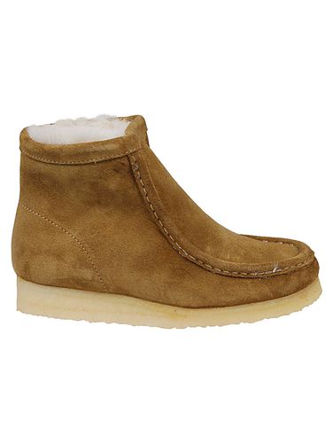 Wallabee Hi Suede Leather Boots - Clarks - Modalova