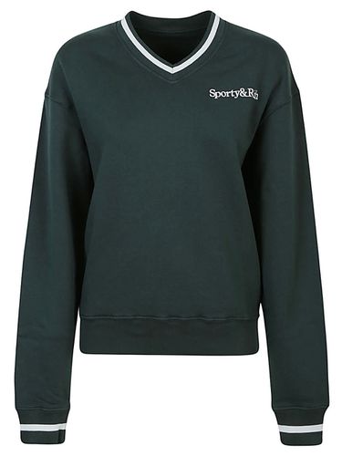 Serif Logo V-neck Cotton Sweatshirt - Sporty & Rich - Modalova