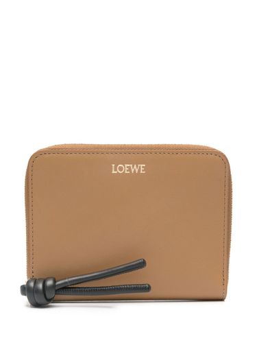 Knot Leather Compact Zip Wallet - Loewe - Modalova