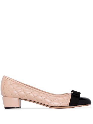 FERRAGAMO - Vara Leather Pumps - Ferragamo - Modalova