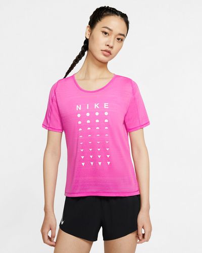 Nike Icon Clash T-shirt Pink - Nike - Modalova