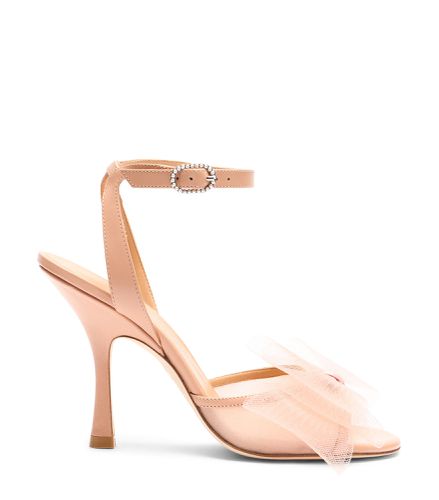 BLUSHING BOW 100 SANDAL, SANDALS, , LACQUERED NAPPA/MESH - Stuart Weitzman - Modalova