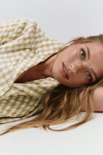 - Gingham seersucker shirt - Hemden - Gelb - S - Dame - Gina Tricot - Modalova