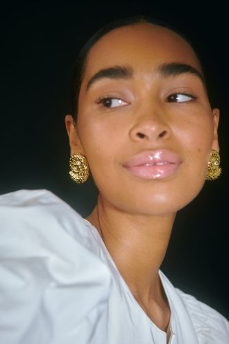 Crinkled gold spiral earrings - Gina Tricot - Modalova