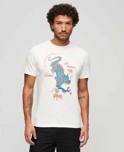 Men's x Komodo Kailash Dragon T-Shirt White / New Chalk White - Size: XL - Superdry - Modalova