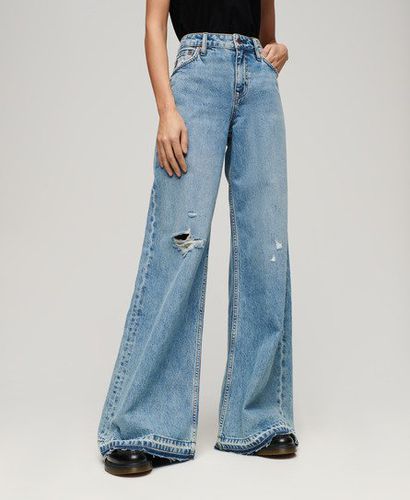 Women's Ausgestellte Jeans mit Unversäubertem Saum und Weitem Bein - Größe: 26/30 - Superdry - Modalova