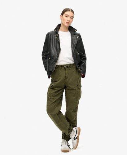 Women's Low Rise Parachute Cargo Pants Green / Olive Night Green - Size: 27/32 - Superdry - Modalova