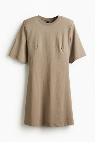 T-Shirt-Kleid mit Schulterpolstern , Alltagskleider in Größe L - H&M - Modalova