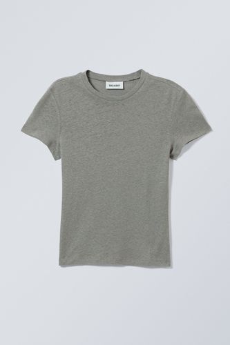 Tailliertes T-Shirt aus Leinenmischung Sanftes Grün, Tops in Größe XS. Farbe: - Weekday - Modalova