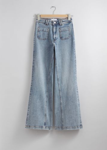 Ausgestellte Jeans mit aufgesetzten Taschen Hellblau, Straight in Größe W 29. Farbe: - & Other Stories - Modalova