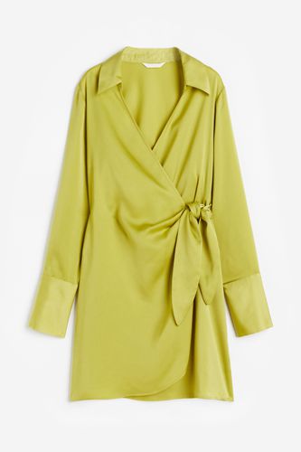 Wickelkleid aus Satin Gelbgrün, Alltagskleider in Größe XS. Farbe: - H&M - Modalova