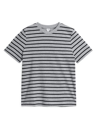 T-Shirt mit Rundhalsausschnitt Grau/Schwarz in Größe S. Farbe: - Arket - Modalova