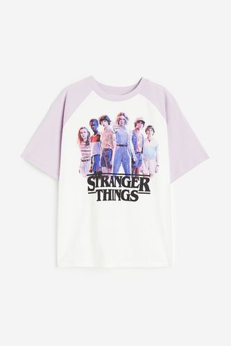 Baumwoll-T-Shirt mit Print Flieder/Stranger Things, T-Shirts & Tops in Größe 134/140. Farbe: - H&M - Modalova