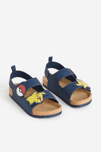 Sandalen mit Knöchelriemen Dunkelblau/Pokémon in Größe 27. Farbe: - H&M - Modalova