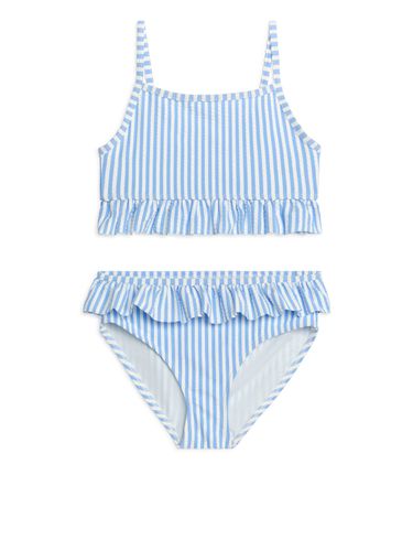 Seersucker-Bikini mit Rüschen Hellblau/Weiß, Badeanzug in Größe 86/92. Farbe: - Arket - Modalova