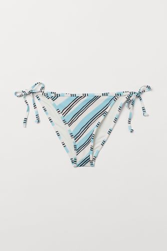 Tie-Tanga Bikinihose Weiß/Türkis gestreift, Bikini-Unterteil in Größe 32. Farbe: - H&M - Modalova