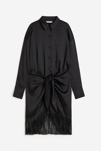 Blusenkleid mit Fransenbesatz Schwarz, Party kleider in Größe M. Farbe: - H&M - Modalova