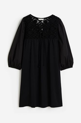 Jerseykleid mit Spitzendetail Schwarz, Alltagskleider in Größe S. Farbe: - H&M - Modalova