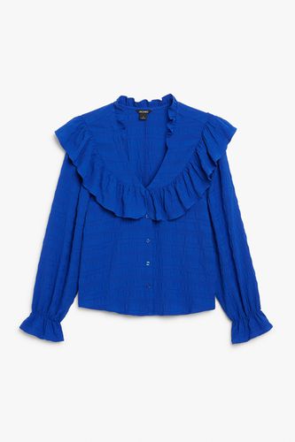 Königsblaue Bluse mit Oversize-Kragen Königsblau, Blusen in Größe S. Farbe: - Monki - Modalova