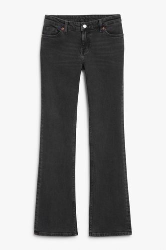 Wakumi Lowwaist-Jeans in verwaschenem Schwarz mit Bootcut Dunkles, Straight Größe W 40. Farbe: - Monki - Modalova