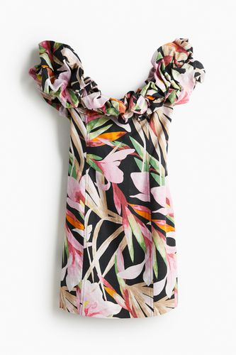 Schulterfreies Kleid mit Volants Schwarz/Geblümt, Alltagskleider in Größe XS. Farbe: - H&M - Modalova
