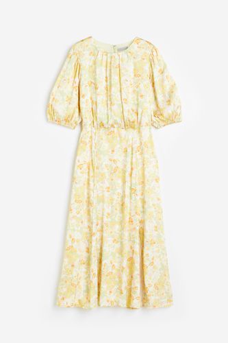 Kleid mit Raffungen Gelb/Gemustert, Alltagskleider in Größe XL. Farbe: - H&M - Modalova