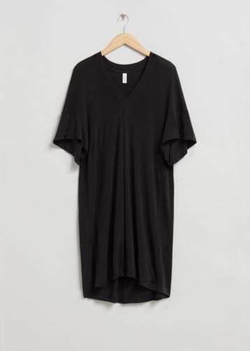 Drapiertes Kleid mit V-Ausschnitt Schwarz, Alltagskleider in Größe XS/S. Farbe: - & Other Stories - Modalova