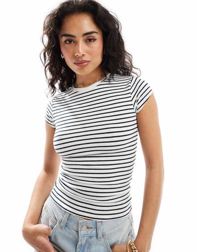 Cotton On - T-shirt corta a righe bianca e nera - Cotton:On - Modalova