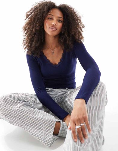 Top de pyjama en tissu gaufré à manches longues et bords en dentelle - Cotton On - Modalova