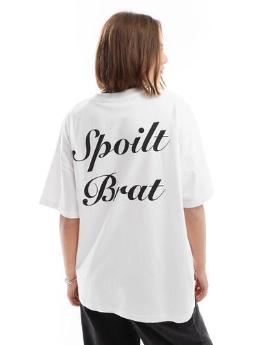 T-shirt oversize con grafica "Spoilt Brat" - Collusion - Modalova