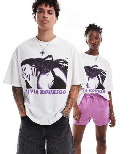 Unisex - T-shirt da festival oversize bianca con stampa ufficiale "GUTS" Olivia Rodrigo su licenza - Collusion - Modalova