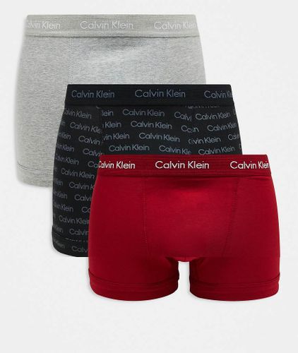 Cotton Stretch - Confezione da 3 paia di boxer aderenti grigio, rosso e con stampa del logo - Calvin Klein - Modalova