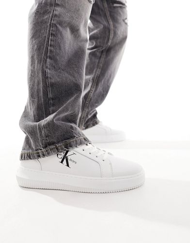 Sneakers stringate cupsole bianche con logo a monogramma - Calvin Klein Jeans - Modalova