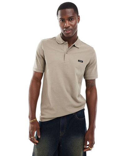 Polo piqué elasticizzata beige - Calvin Klein - Modalova